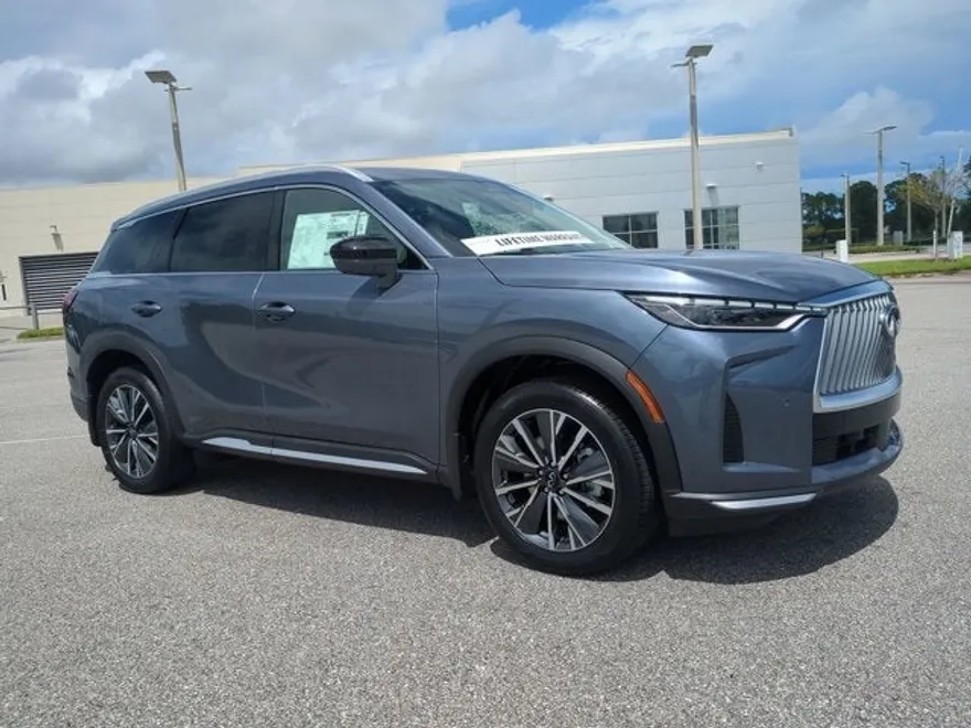 2026 Infiniti QX60 Luxe photo 1