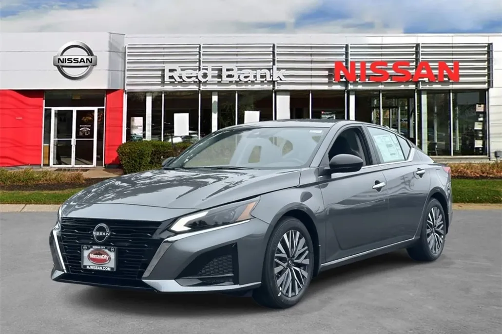 2025 Nissan Altima 2.5 SV photo 1