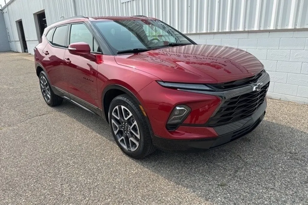 2023 Chevrolet Blazer RS photo 1