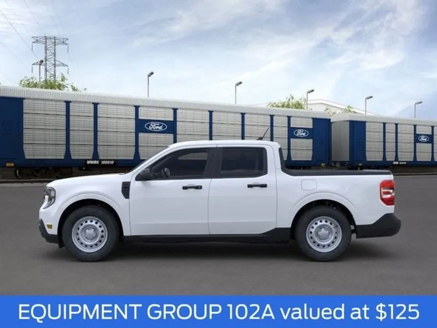 2025 Ford Maverick XL photo 1