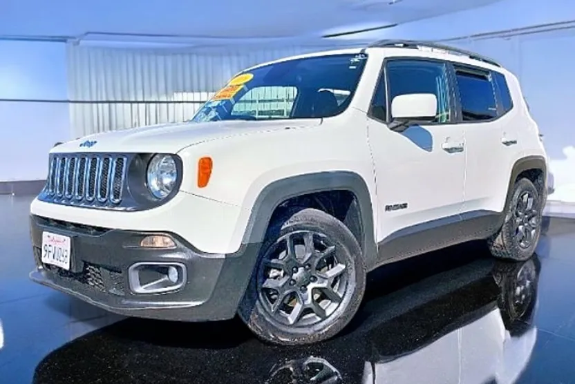 2016 Jeep Renegade Latitude photo 1