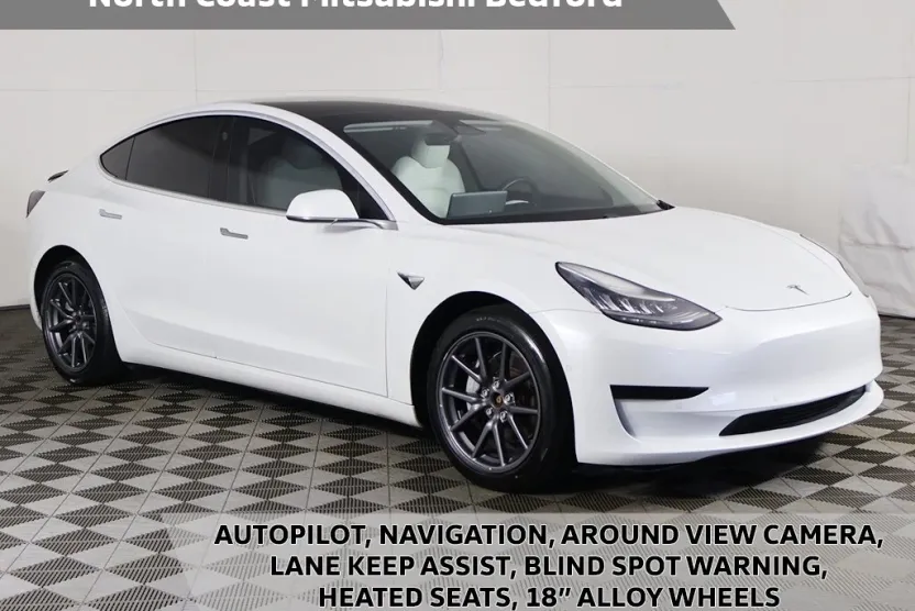 2020 Tesla Model 3 Long Range photo 1