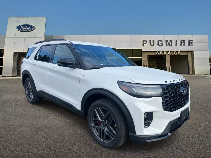 2025 Ford Explorer ST-Line photo 1