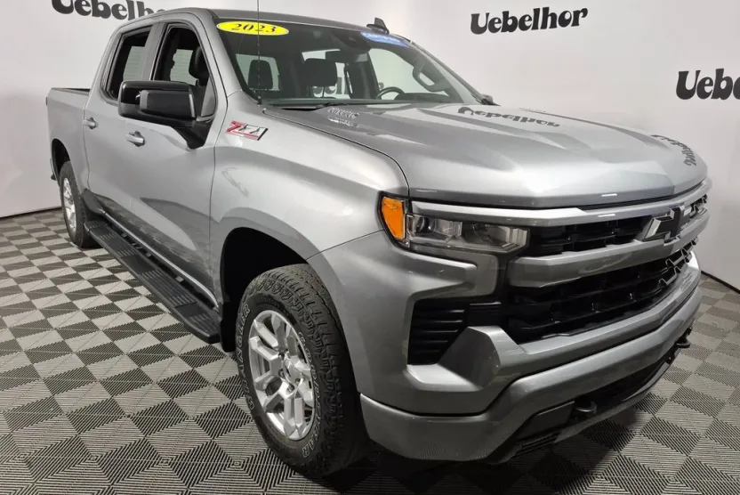 2023 Chevrolet Silverado 1500 RST photo 1