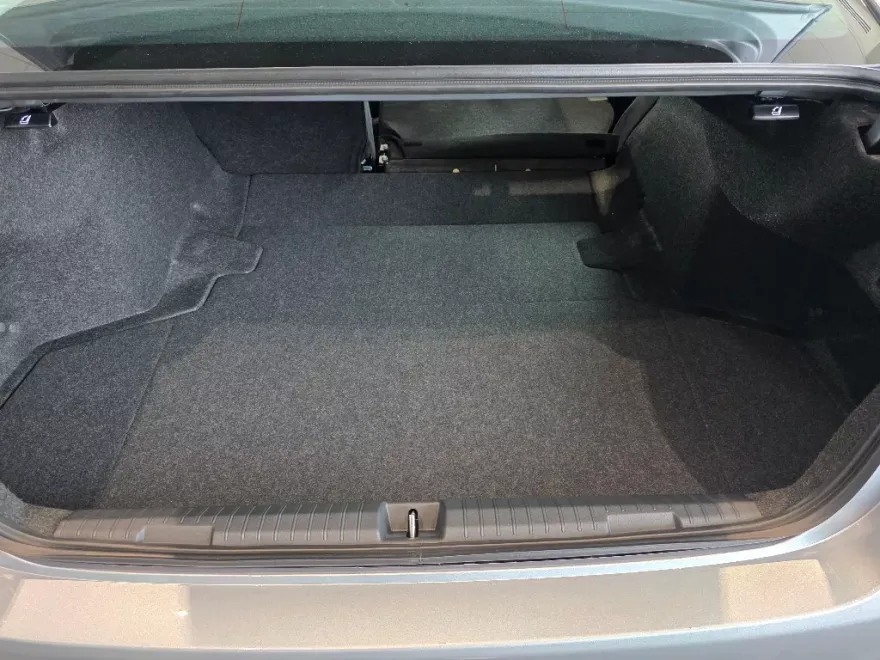 2025 Subaru Legacy Premium photo 1