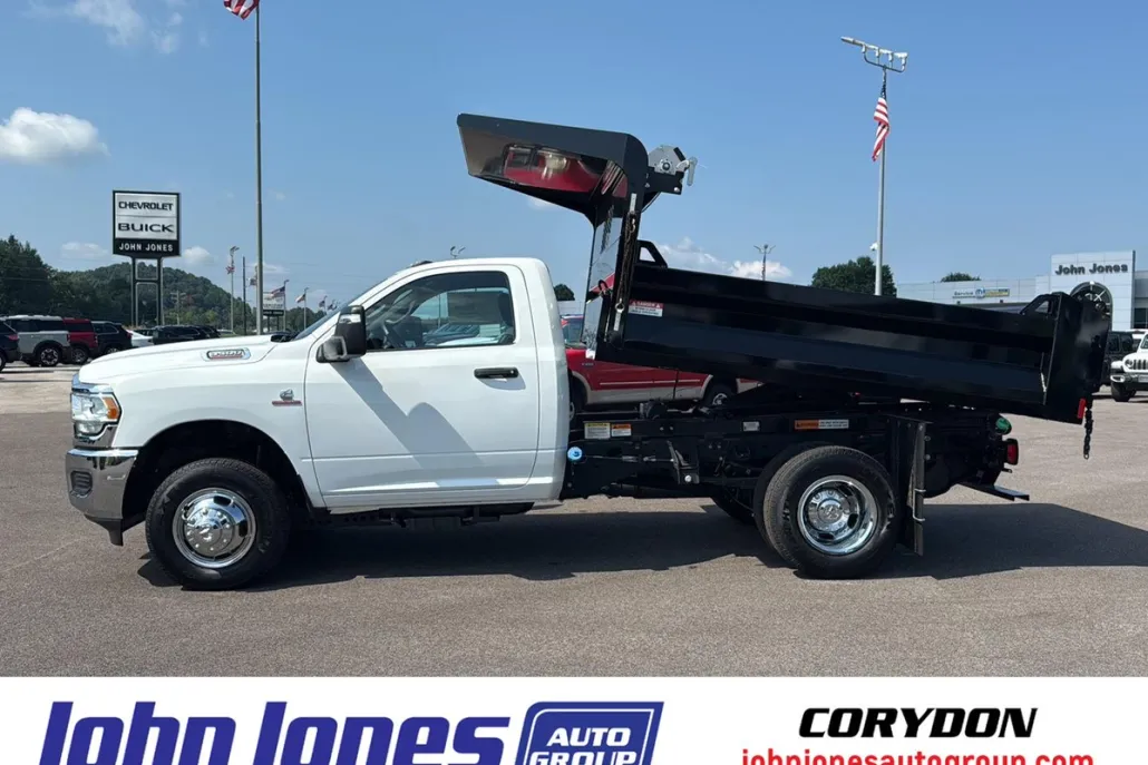 2024 Ram 3500 Tradesman photo 1