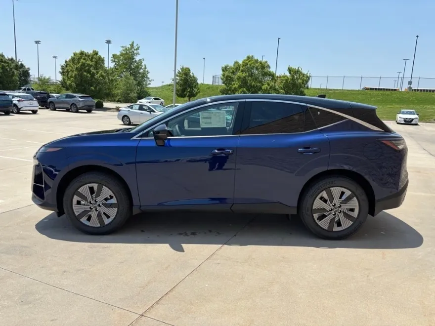 2025 Nissan Murano SL photo 1
