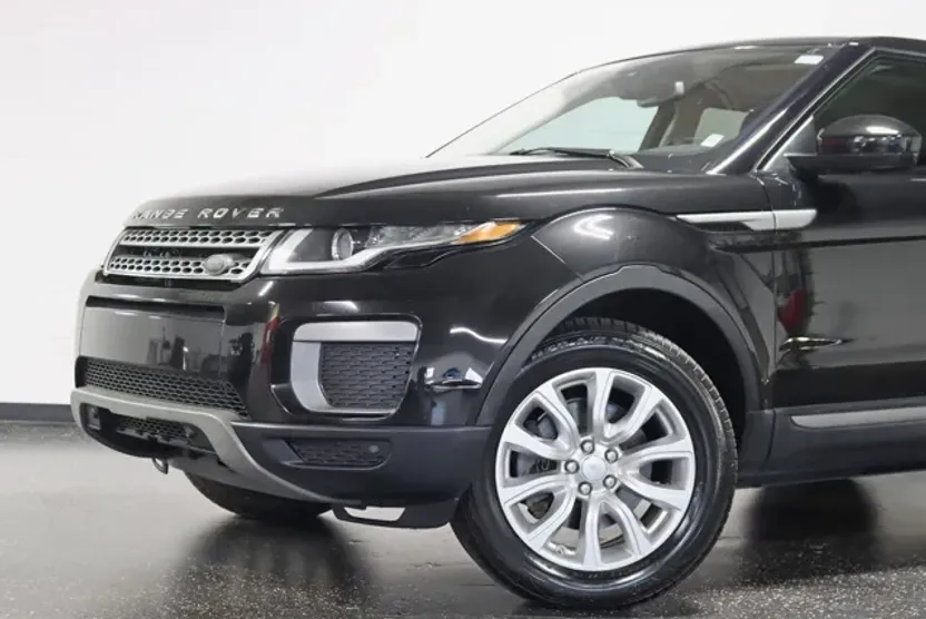 2016 Land Rover Range Rover Evoque SE photo 1