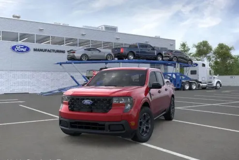 2025 Ford Maverick XLT photo 2