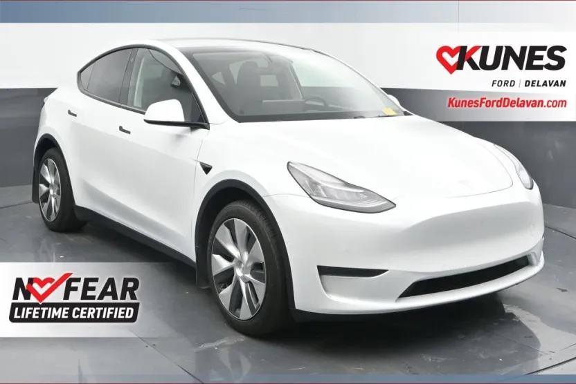 2021 Tesla Model Y Long Range photo 1