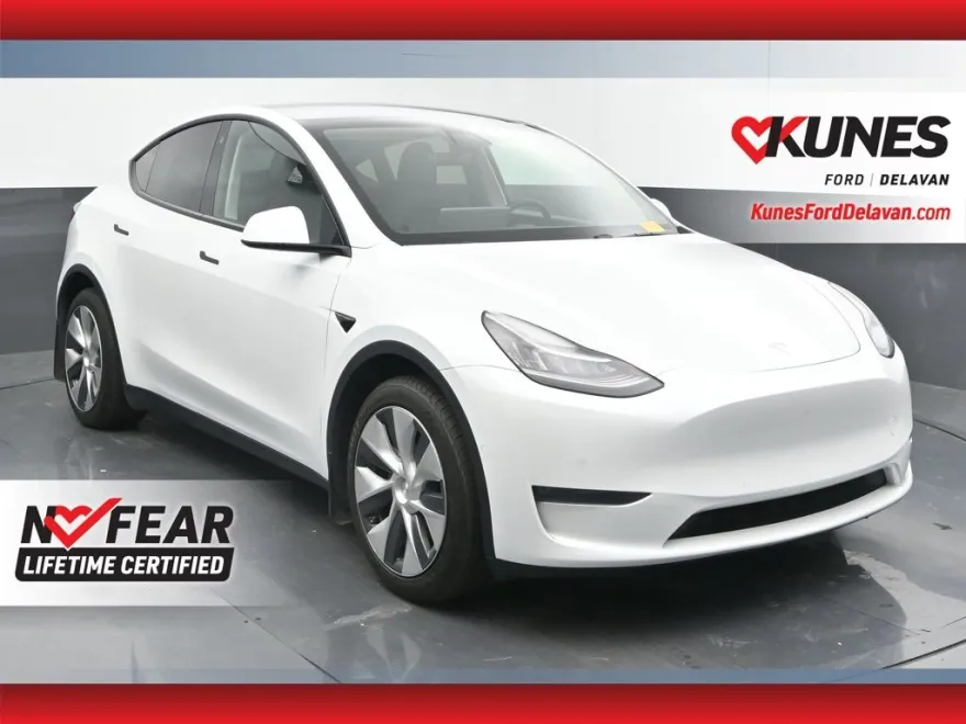 2021 Tesla Model Y Long Range photo 1
