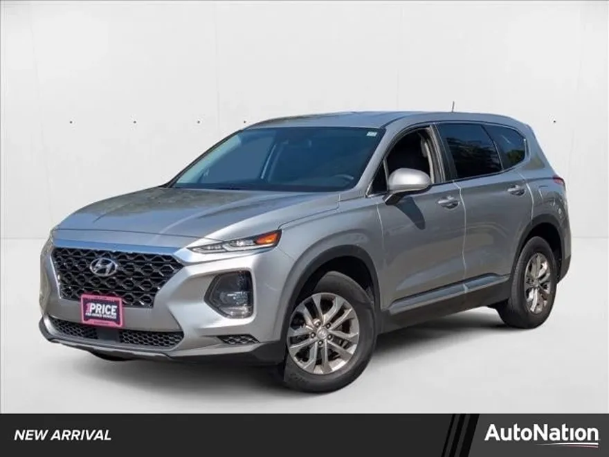 2020 Hyundai Santa Fe SE photo 1