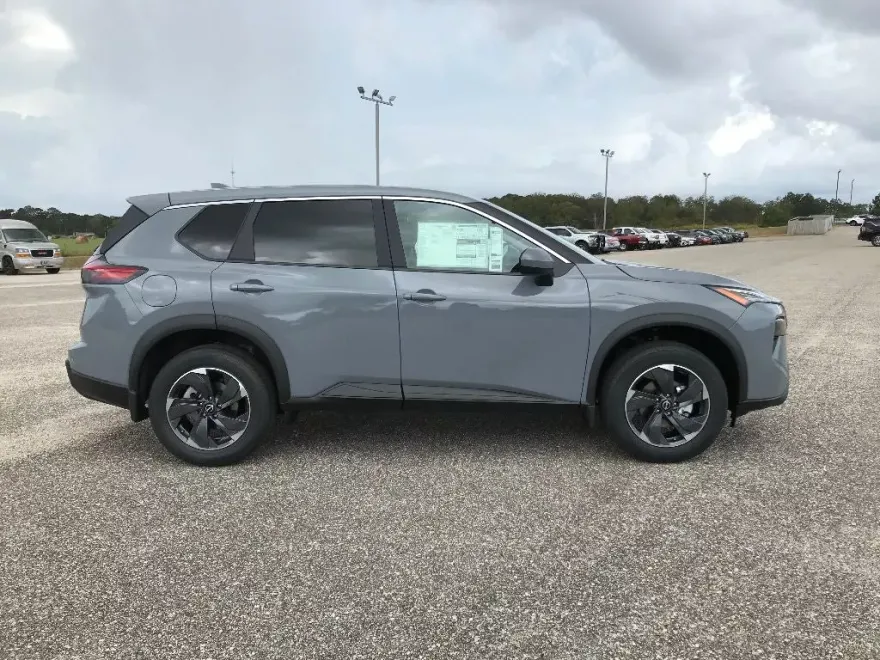 2026 Nissan Rogue SV photo 1