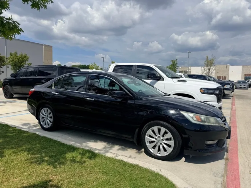 2015 Honda Accord EX-L photo 1