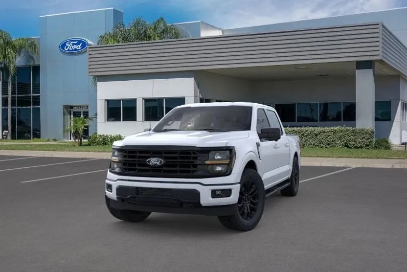 2025 Ford F-150 XLT photo 1