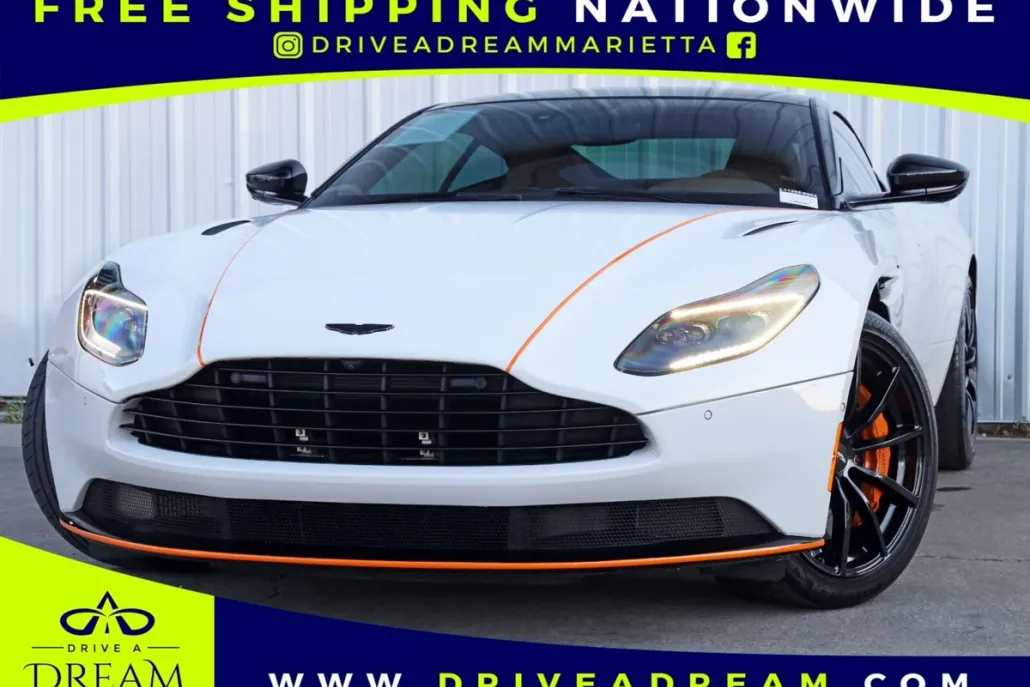 2022 Aston Martin DB11 photo 1