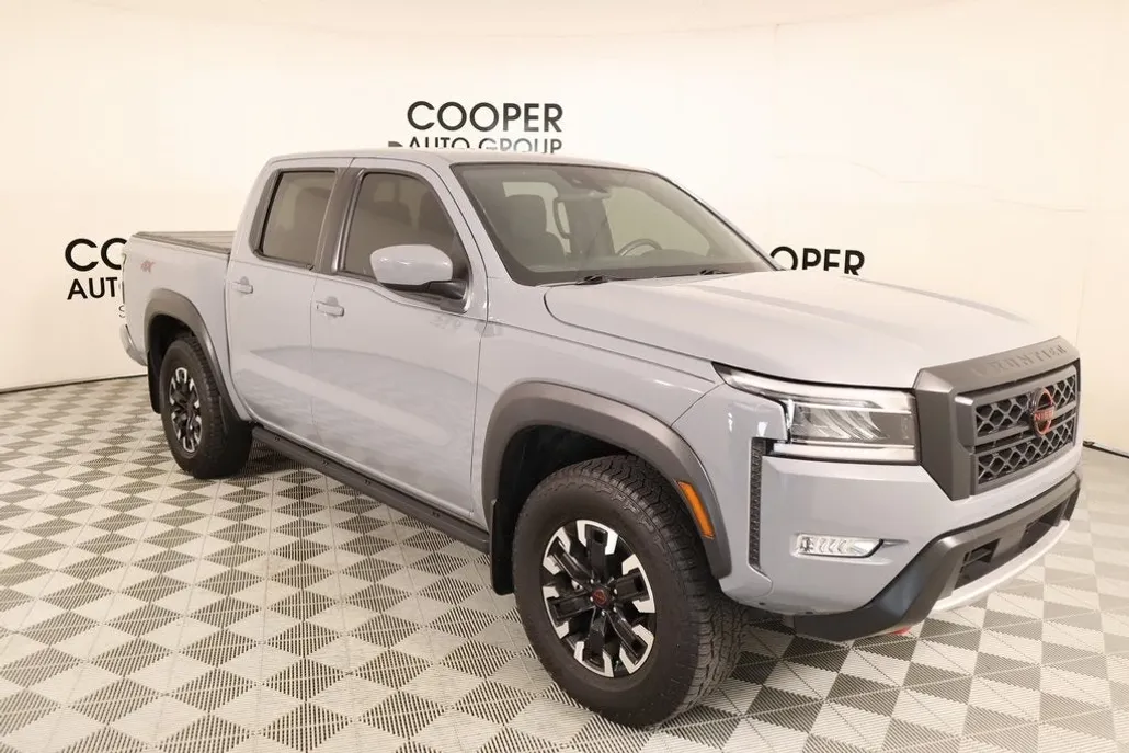 2024 Nissan Frontier PRO-4X photo 1