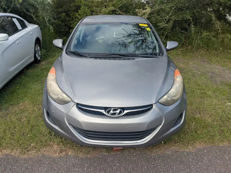 2011 Hyundai Elantra GLS photo 1
