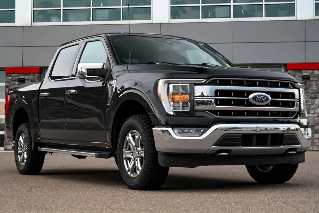 2023 Ford F-150 Lariat photo 1