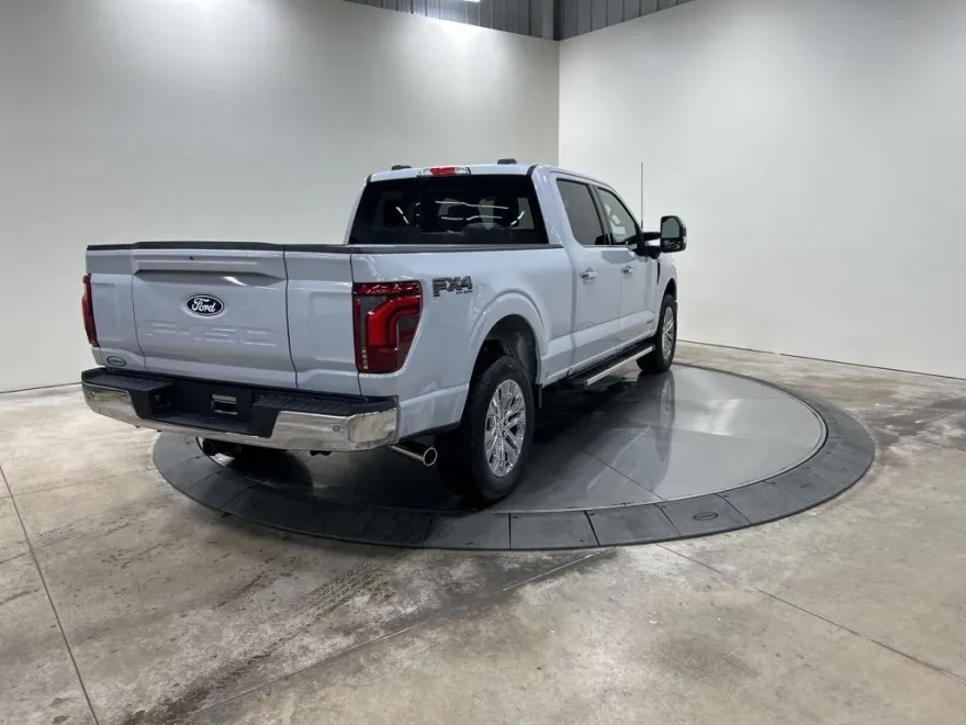 2025 Ford F-150 Lariat photo 1