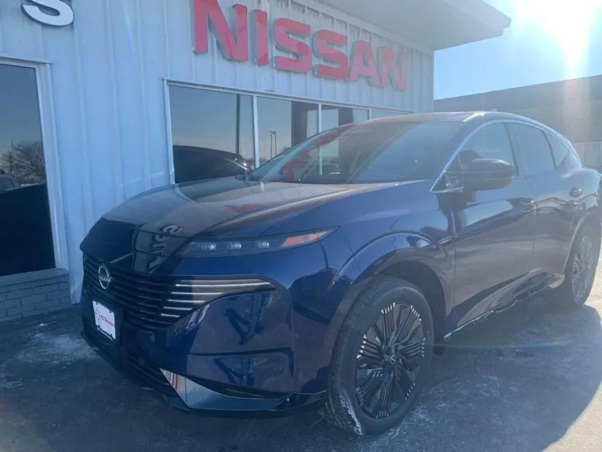 2025 Nissan Murano Platinum photo 1