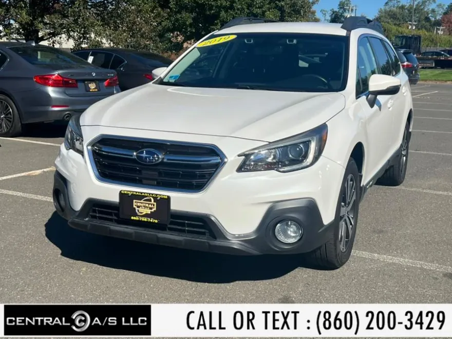 2019 Subaru Outback 2.5i Limited photo 1