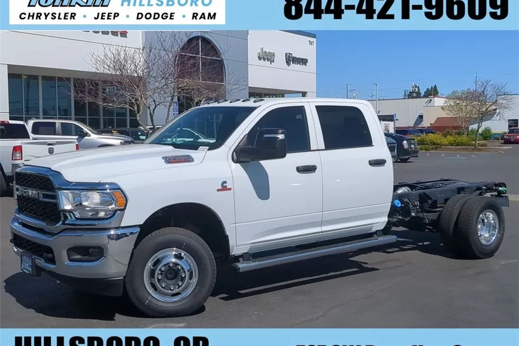 2024 Ram 3500 Tradesman photo 1