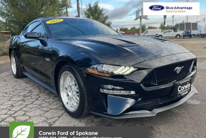2022 Ford Mustang GT photo 1