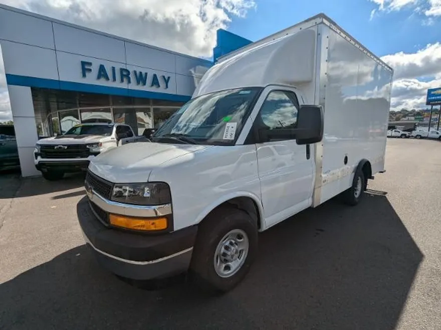 2024 Chevrolet Express 3500 Cutaway Van photo 1