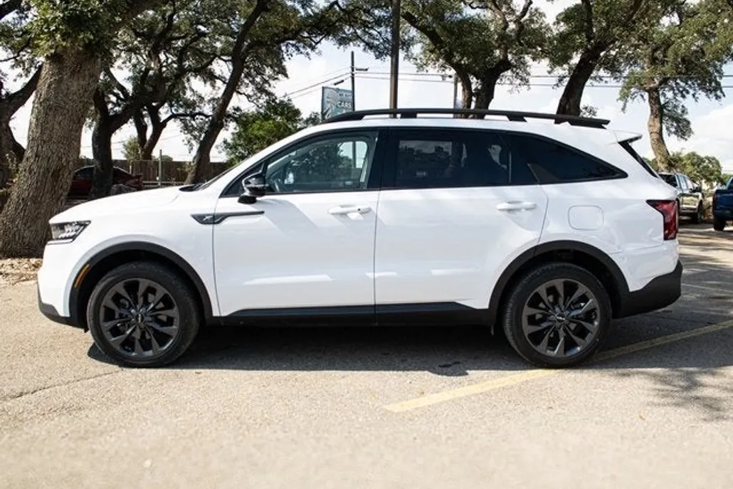 2022 Kia Sorento X-Line EX photo 1