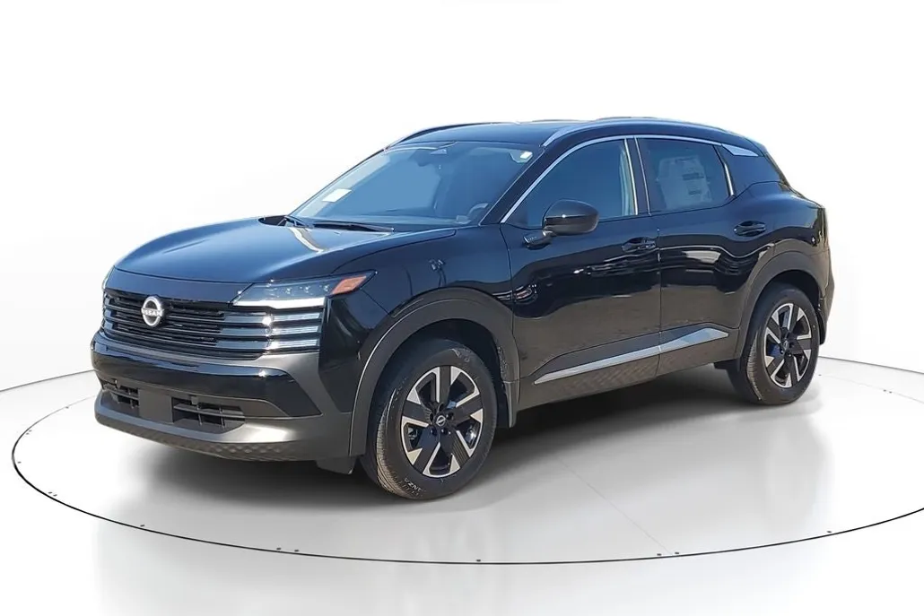 2025 Nissan Kicks SV photo 1