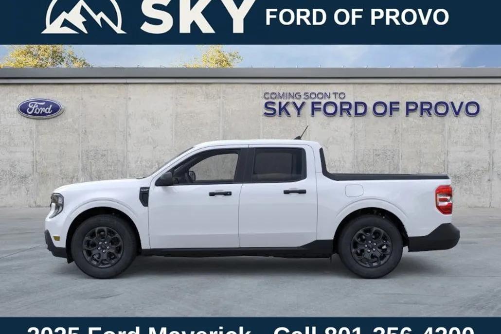 2025 Ford Maverick XLT photo 1