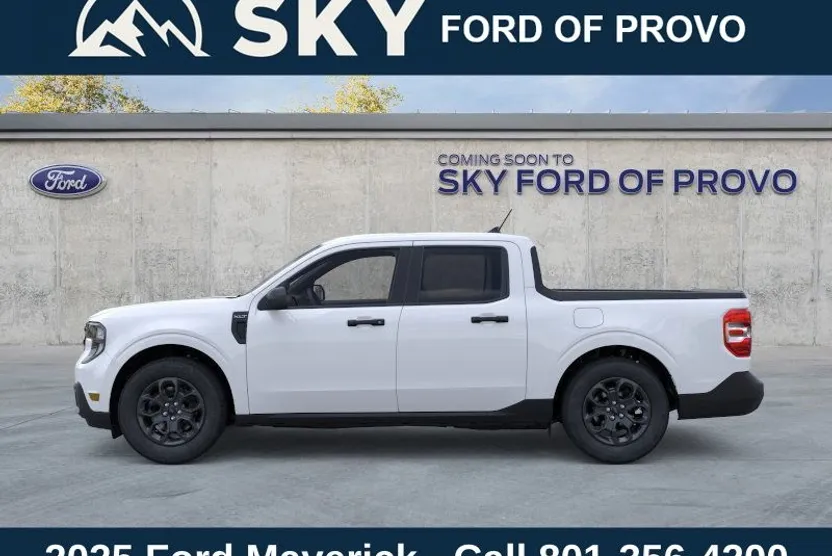 2025 Ford Maverick XLT photo 1