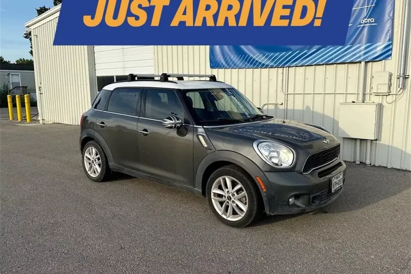 2014 Mini Countryman S photo 1