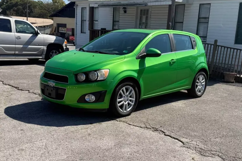 2014 Chevrolet Sonic LT photo 1