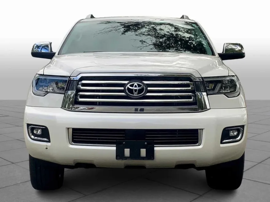 2020 Toyota Sequoia Platinum photo 1