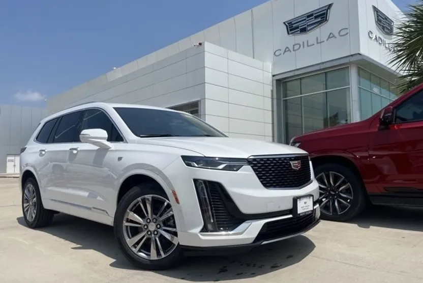 2025 Cadillac XT6 Premium Luxury photo 1