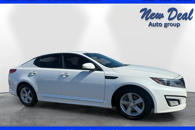 2015 Kia Optima LX photo 1