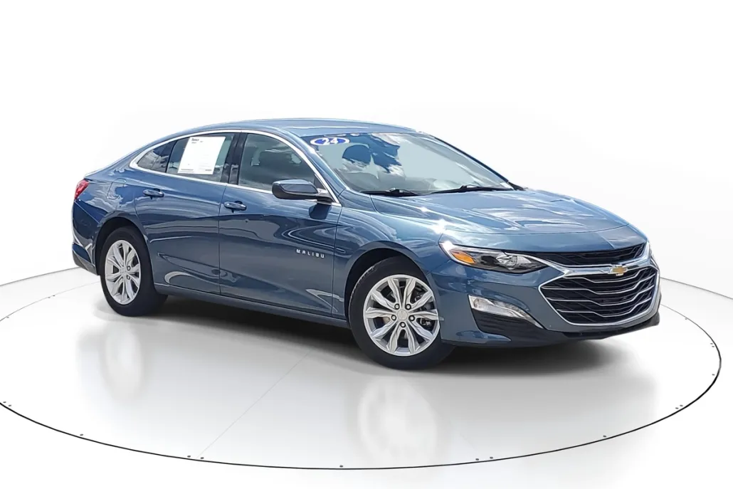 2024 Chevrolet Malibu 1LT photo 1