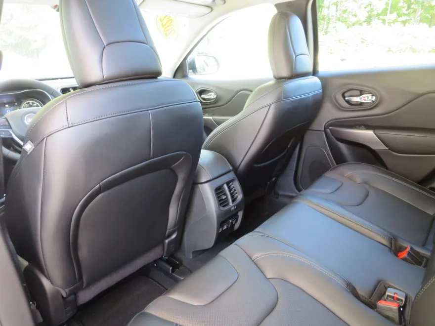 2022 Jeep Cherokee Limited photo 1