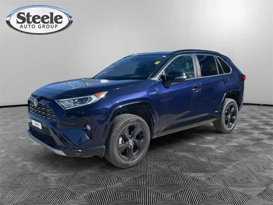 2020 Toyota RAV4 Hybrid XSE photo 1
