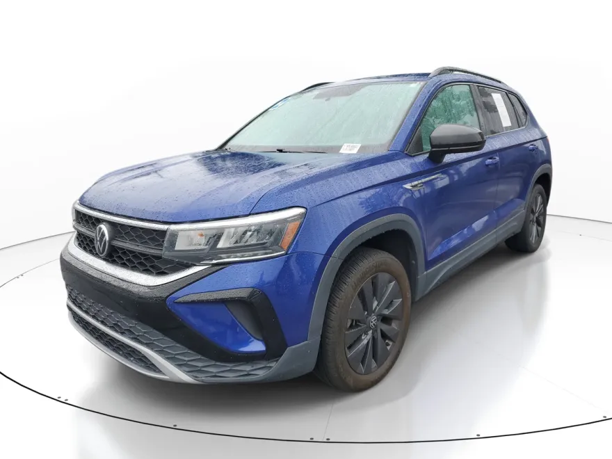 2022 Volkswagen Taos S photo 1