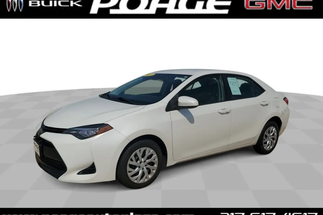 2017 Toyota Corolla L photo 1