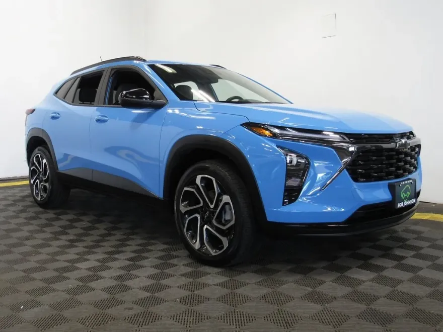 2024 Chevrolet Trax photo 1