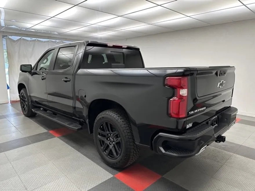 2025 Chevrolet Silverado 1500 RST photo 1