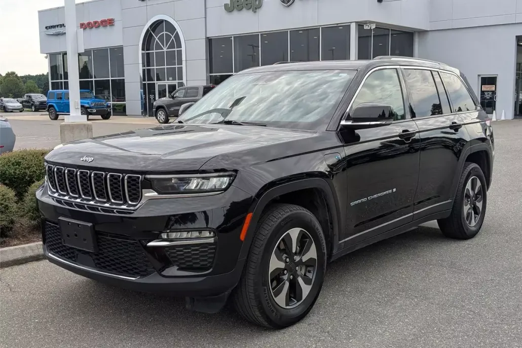 2024 Jeep Cherokee Limited 4xe photo 1