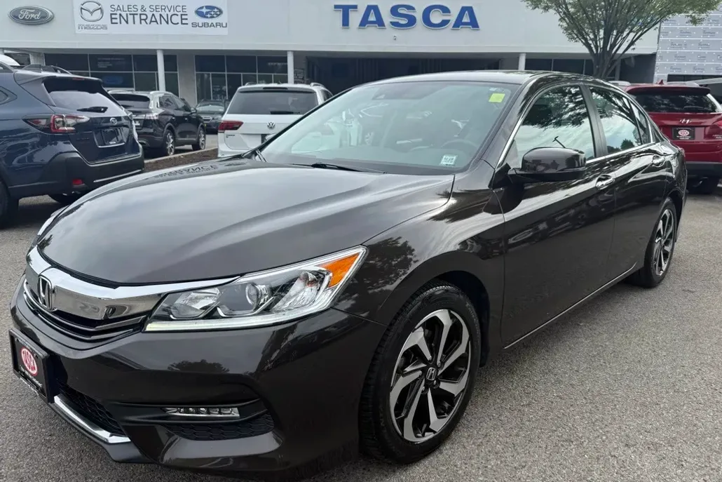 2016 Honda Accord EX-L photo 1
