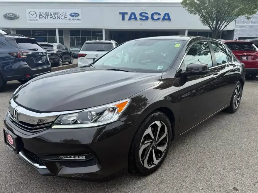 2016 Honda Accord EX-L photo 1