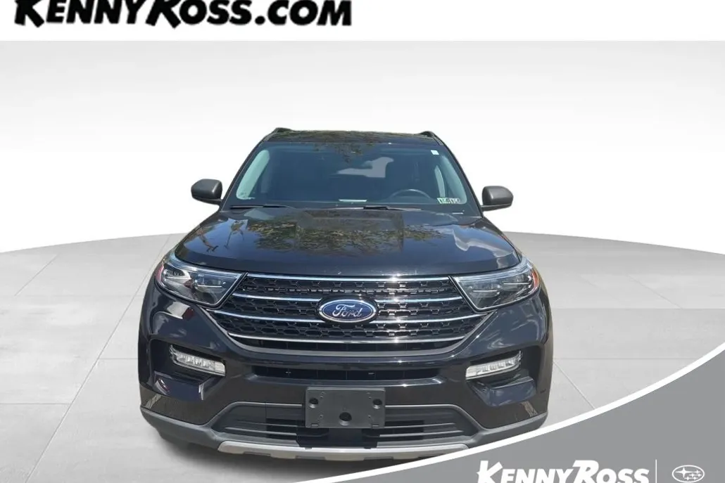 2021 Ford Explorer XLT photo 1