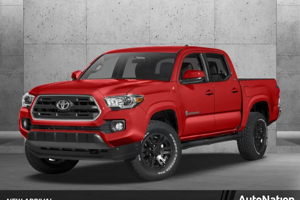 2017 Toyota Tacoma SR5 photo 1